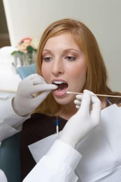 Odontoterapia – ce servicii include cea mai populară ramură a stomatologiei în România
