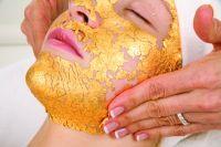 24 karat Gold Facial Treatment - cea mai noua metoda de intinerire a pielii 24 karat Gold Facial Treatment - cea mai noua metoda de intinerire a pielii
