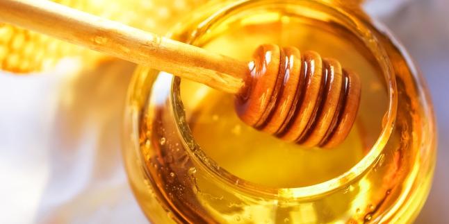 Proprietati surprinzatoare ale mierii de albine asupra sanatatii