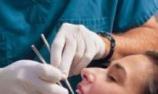 Studiu Ipsos: 80% dintre romani au probleme dentare