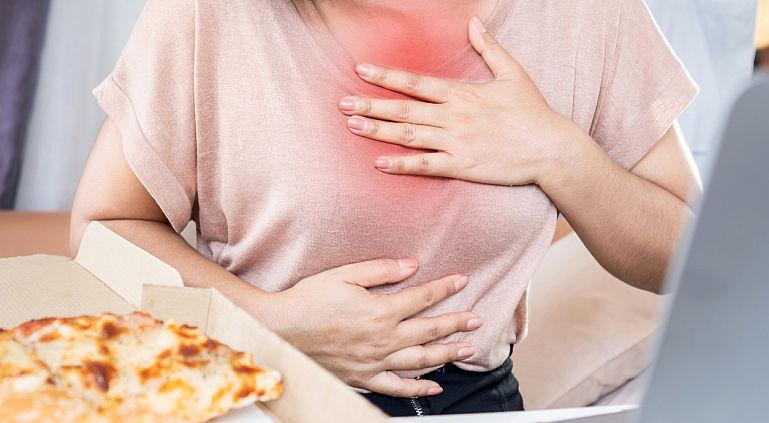 Refluxul gastroesofagian: 8 riscuri pentru sanatate