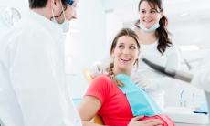 Cum rezolvi problemele dentare din timpul sarcinii?