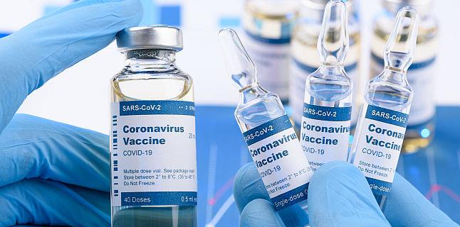 AstraZeneca suspenda testele cu vaccinul anti-COVID-19 din cauza unei boli inexplicabile