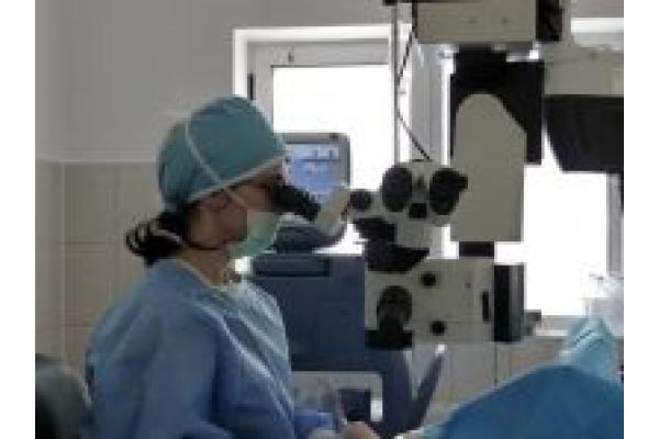 OphtaMax - Clinica de oftalmologie - P1050942b.jpg