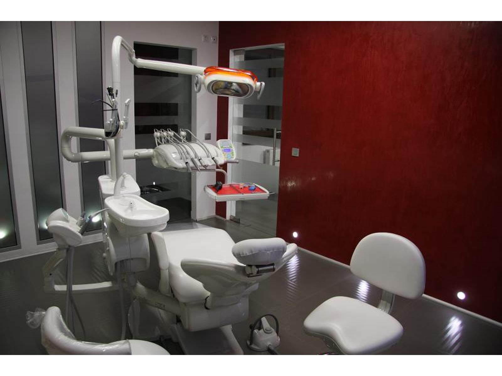 Swiss Dental Clinique - IMG_4226.JPG