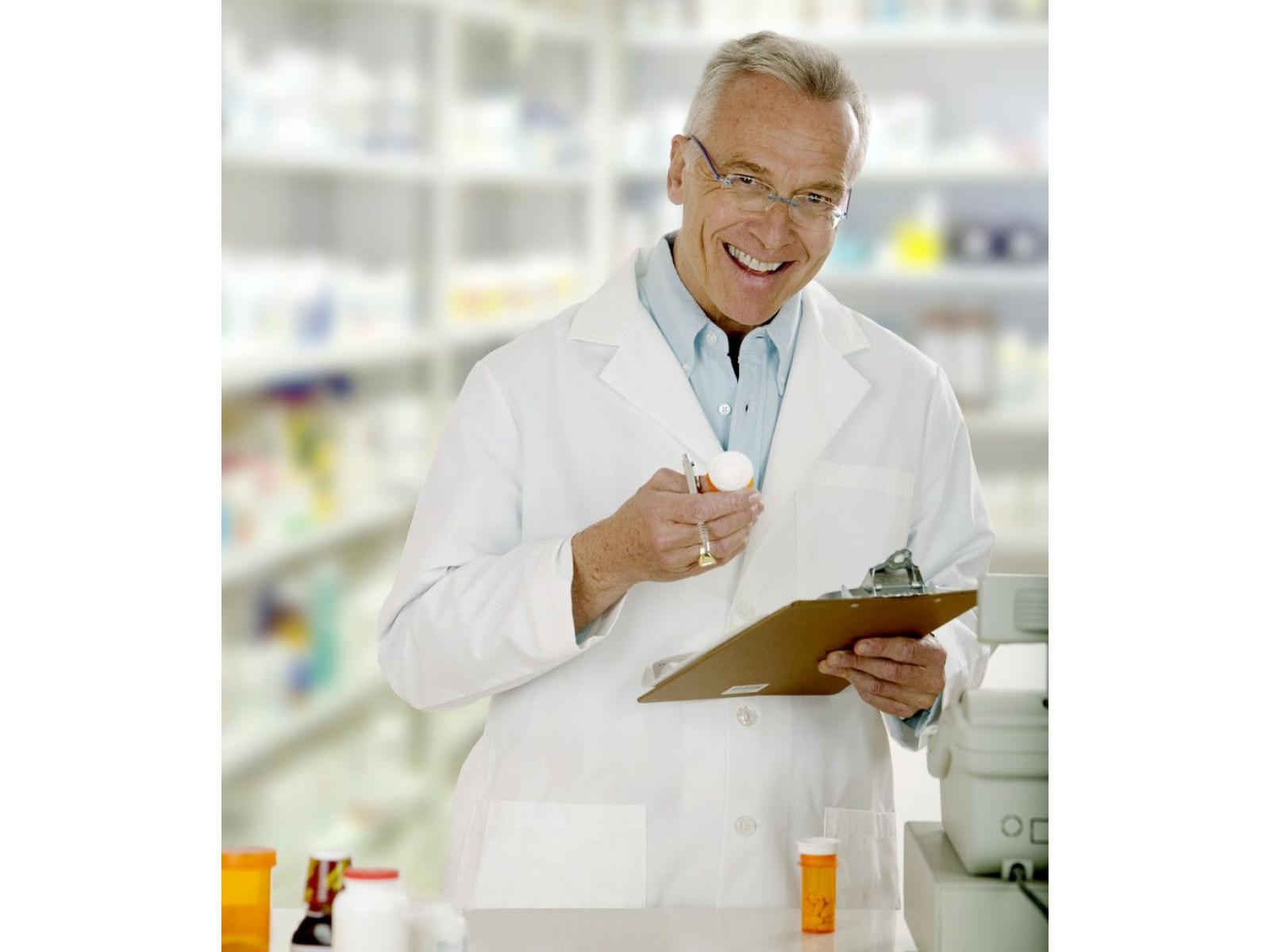 Pharma Care - Grija pentru sanatatea ta! - pharmacist.jpg