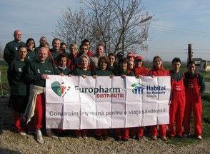 Europharm Distributie si Habitat for Humanity construiesc impreuna pentru o viata sanatoasa!