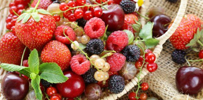 Compusii naturali din fructe - aliati pentru combaterea cancerului 