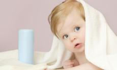 Cele mai bune remedii non-invazive pentru constipatia bebelusului