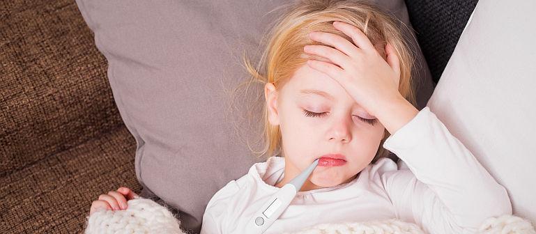 Febra la copii – ce afectiuni poate indica si care sunt cele mai frecvente cauze