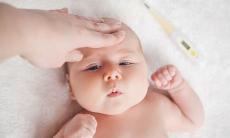 Forma capului la bebelusi: la ce anomalii trebuie sa fii atent?