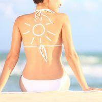 10 greseli de folosire a lotiunii solare care va predispun arsurilor pielii