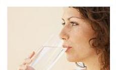 10 remedii naturale pentru combaterea retentiei de apa