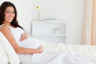 Ce este restrictia de crestere intrauterina, cum afecteaza sarcina si cum se poate preveni? Specialistul Euromaterna ne raspunde.