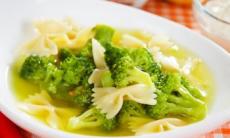 Supa de broccoli cu paste