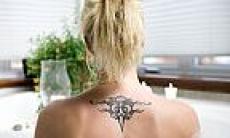 Tatuajele temporare realizate cu 'henna neagra' pot provoca reactii alergice grave